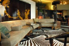 MM-London-Sofa-Magnesium-Trays